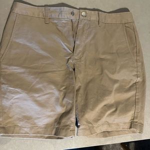 Bonobos Mens Shorts.Stretch Lightweight Chino Shorts
32"x 7 In" in Khaki